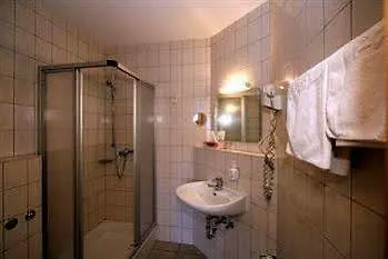 Hotel Company 3*